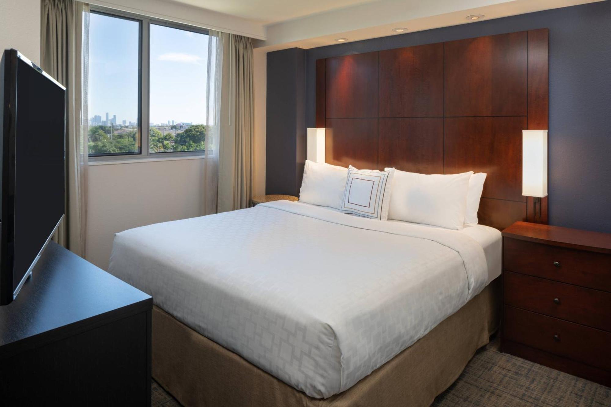 Residence Inn By Marriott Miami Airport Екстериор снимка