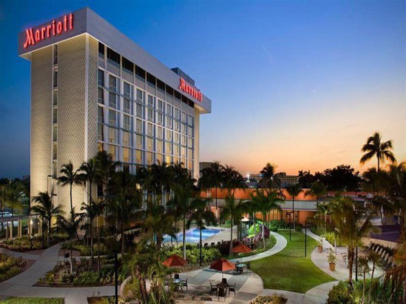 Residence Inn By Marriott Miami Airport Екстериор снимка