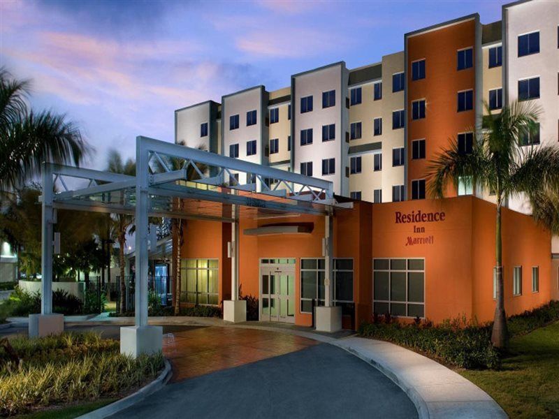 Residence Inn By Marriott Miami Airport Екстериор снимка