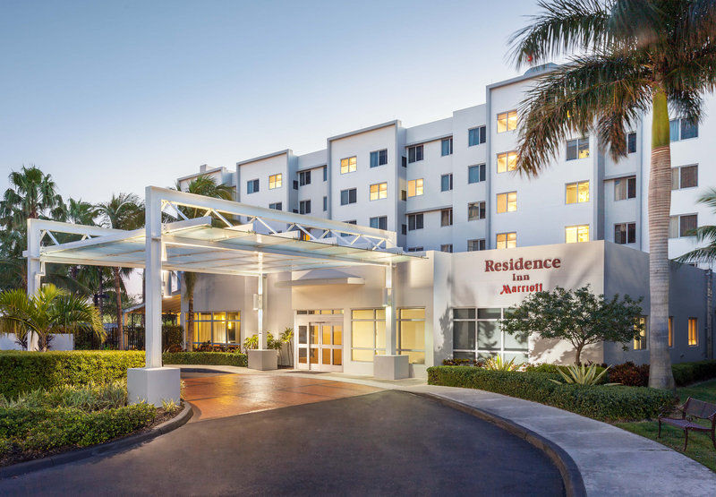 Residence Inn By Marriott Miami Airport Екстериор снимка